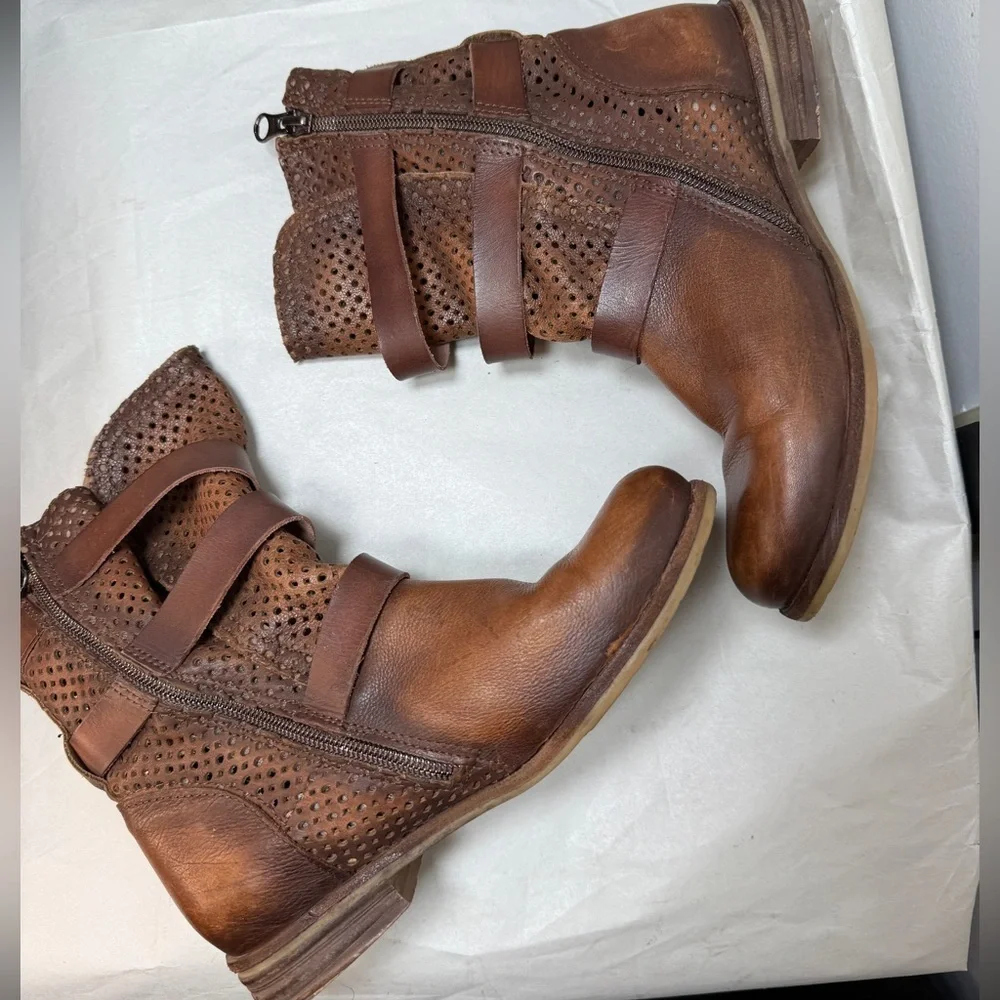 Gelmini Girls Laser Cut Leather Calf Boots Made in London Sz 36 or US 4
